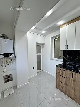 Satılır 3 otaqlı köhnə tikili 70 m²