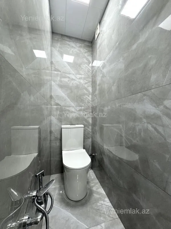 Satılır 3 otaqlı köhnə tikili 70 m²