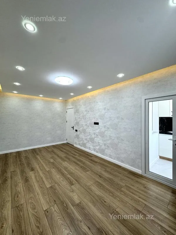 Satılır 3 otaqlı köhnə tikili 70 m²