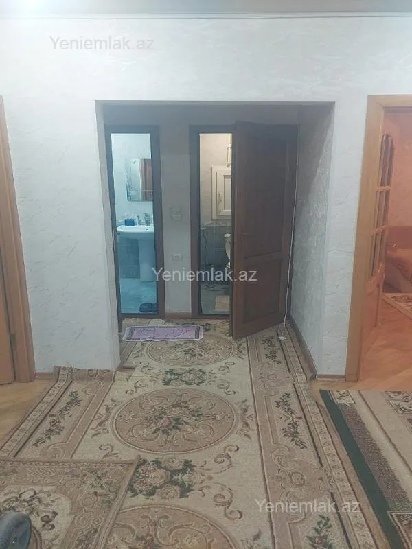 Satılır 1 otaqlı köhnə tikili 36 m²