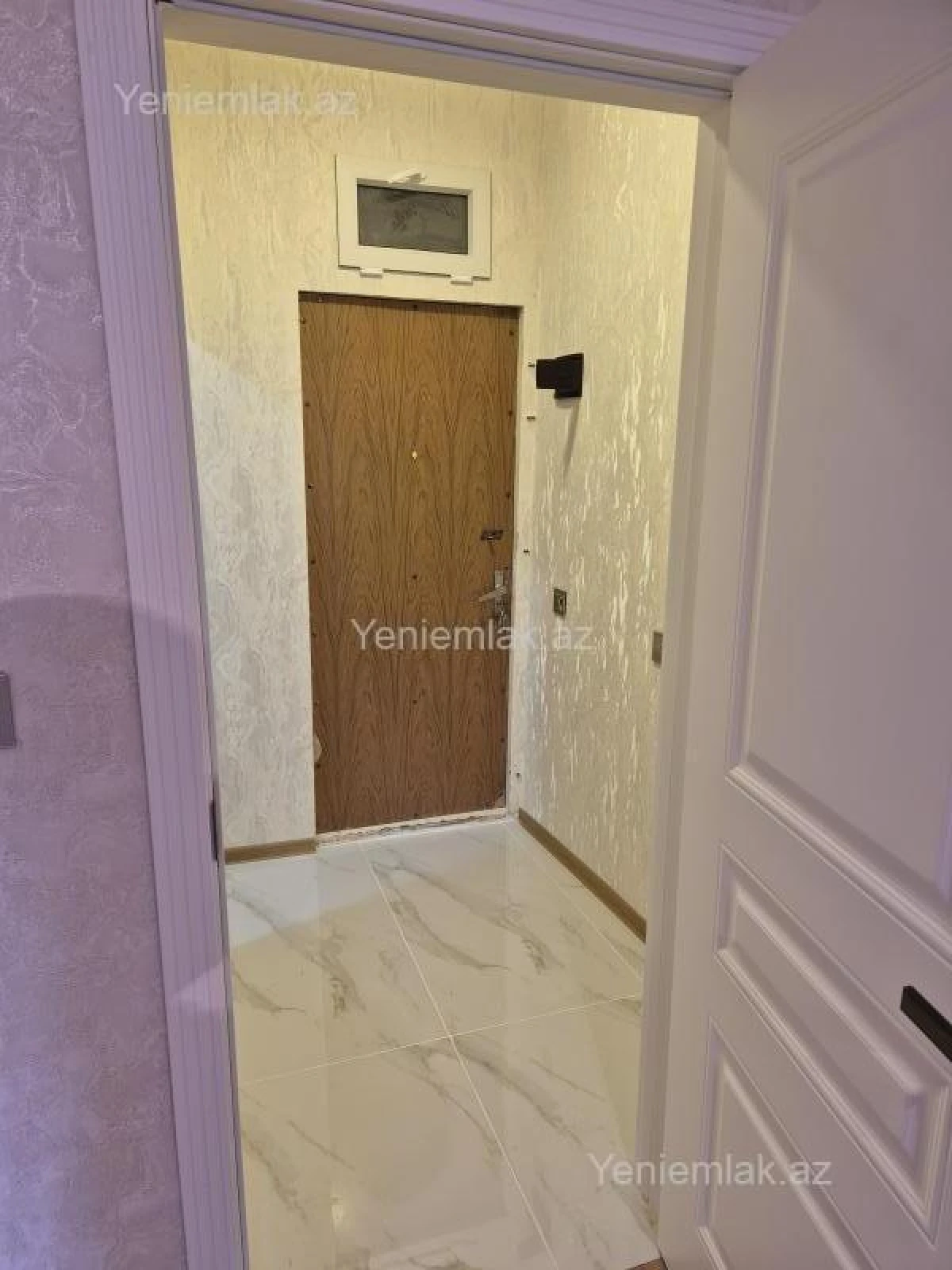 Satılır 1 otaqlı köhnə tikili 27 m²