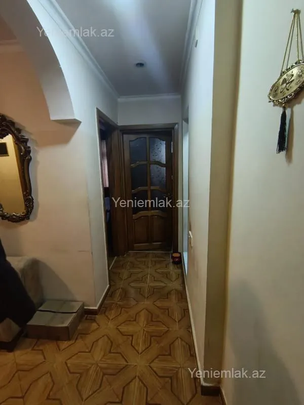 Satılır 3 otaqlı köhnə tikili 70 m²