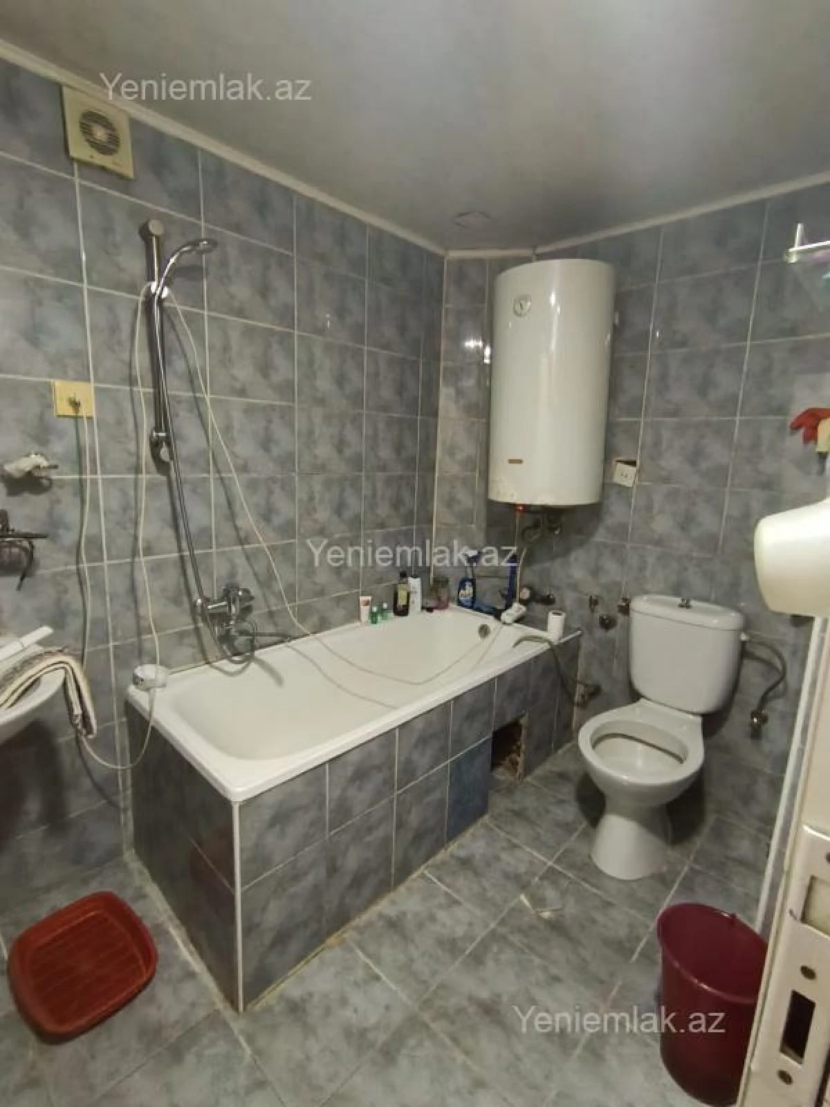 Satılır 3 otaqlı köhnə tikili 70 m²