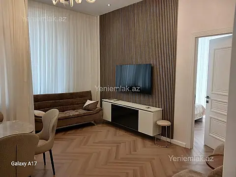 Satılır 3 otaqlı yeni tikili 75 m²