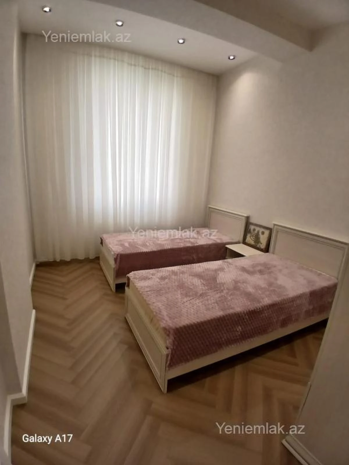 Satılır 3 otaqlı yeni tikili 75 m²