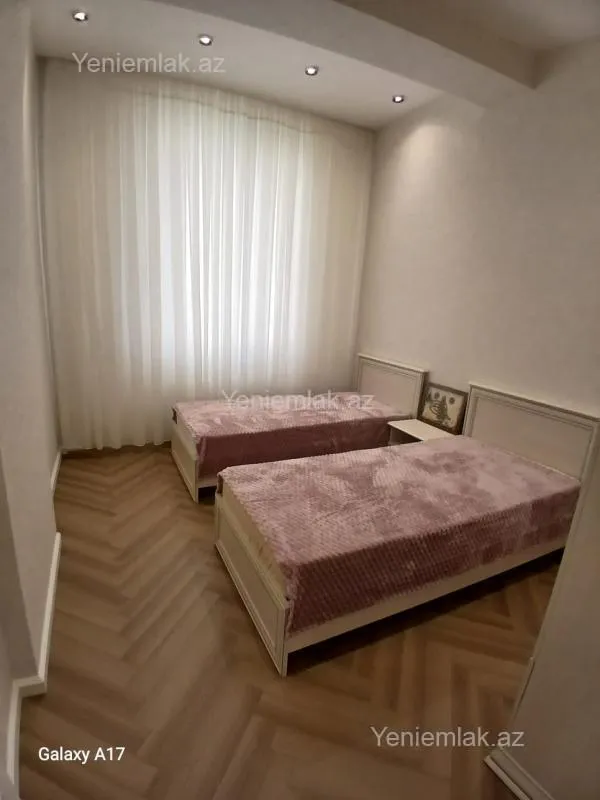 Satılır 3 otaqlı yeni tikili 75 m²