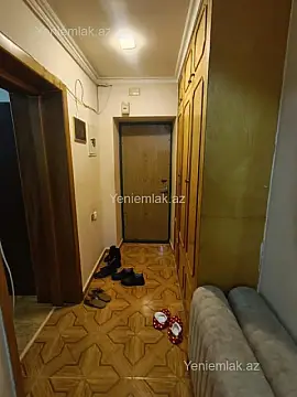 Satılır 3 otaqlı köhnə tikili 72 m²
