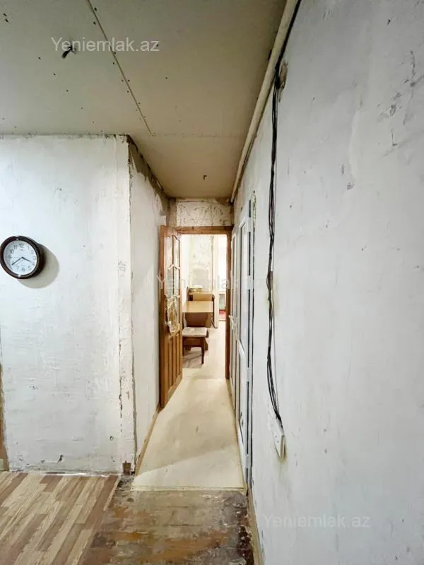 Satılır 2 otaqlı köhnə tikili 62 m²