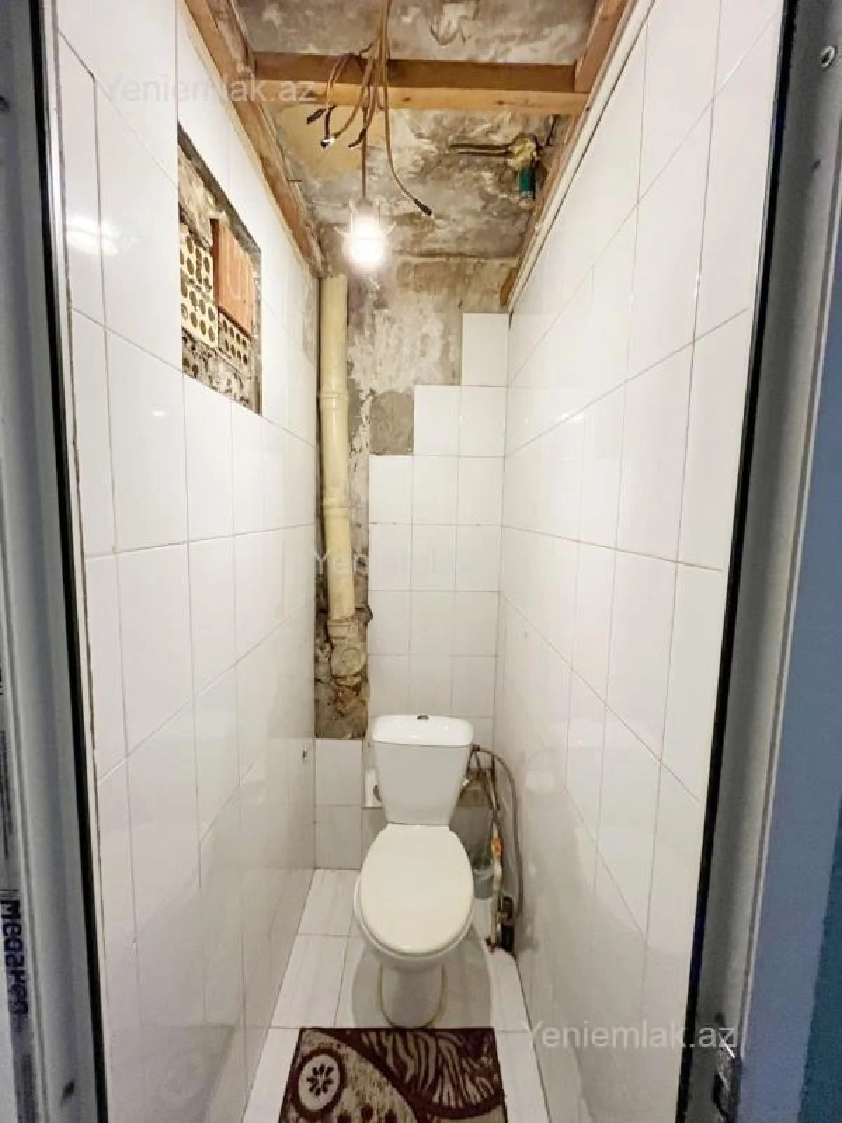 Satılır 2 otaqlı köhnə tikili 62 m²