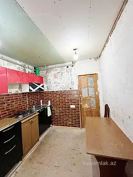 Satılır 2 otaqlı köhnə tikili 62 m²