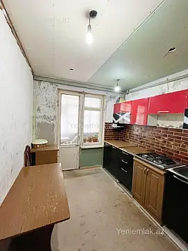 Satılır 2 otaqlı köhnə tikili 62 m²