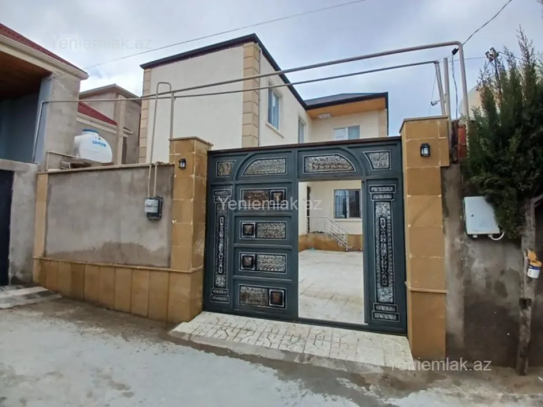 Satılır 4 otaqlı həyət evi 105 m²