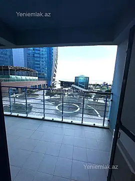 Satılır 4 otaqlı yeni tikili 250.5 m²