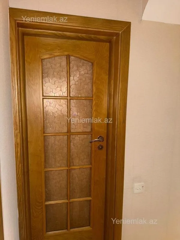 Satılır 3 otaqlı köhnə tikili 110 m²