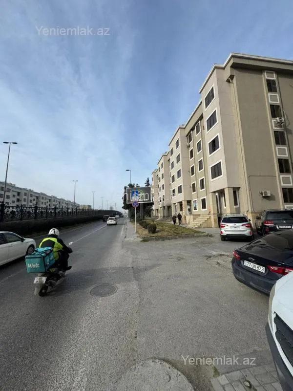 Satılır 3 otaqlı köhnə tikili 85 m²