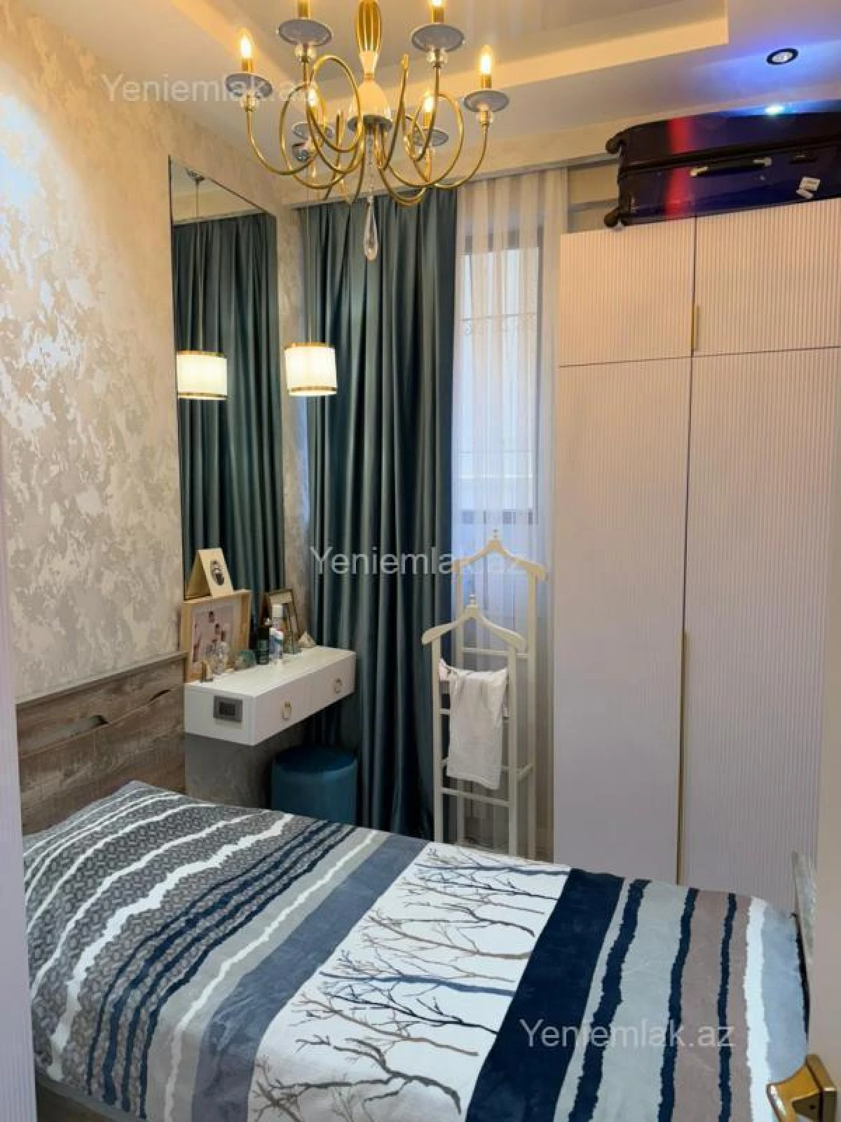 Satılır 3 otaqlı yeni tikili 75 m²