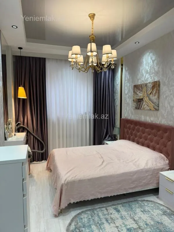 Satılır 3 otaqlı yeni tikili 75 m²