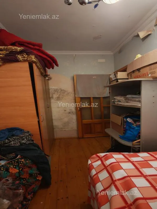 Satılır 2 otaqlı köhnə tikili 30 m²