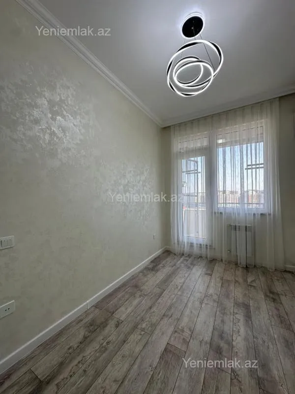 Satılır 2 otaqlı yeni tikili 80 m²