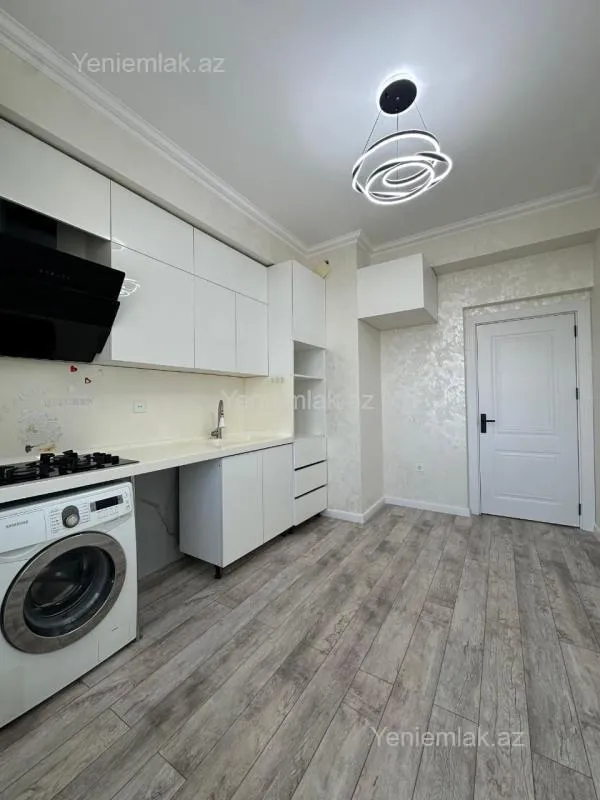 Satılır 2 otaqlı yeni tikili 80 m²