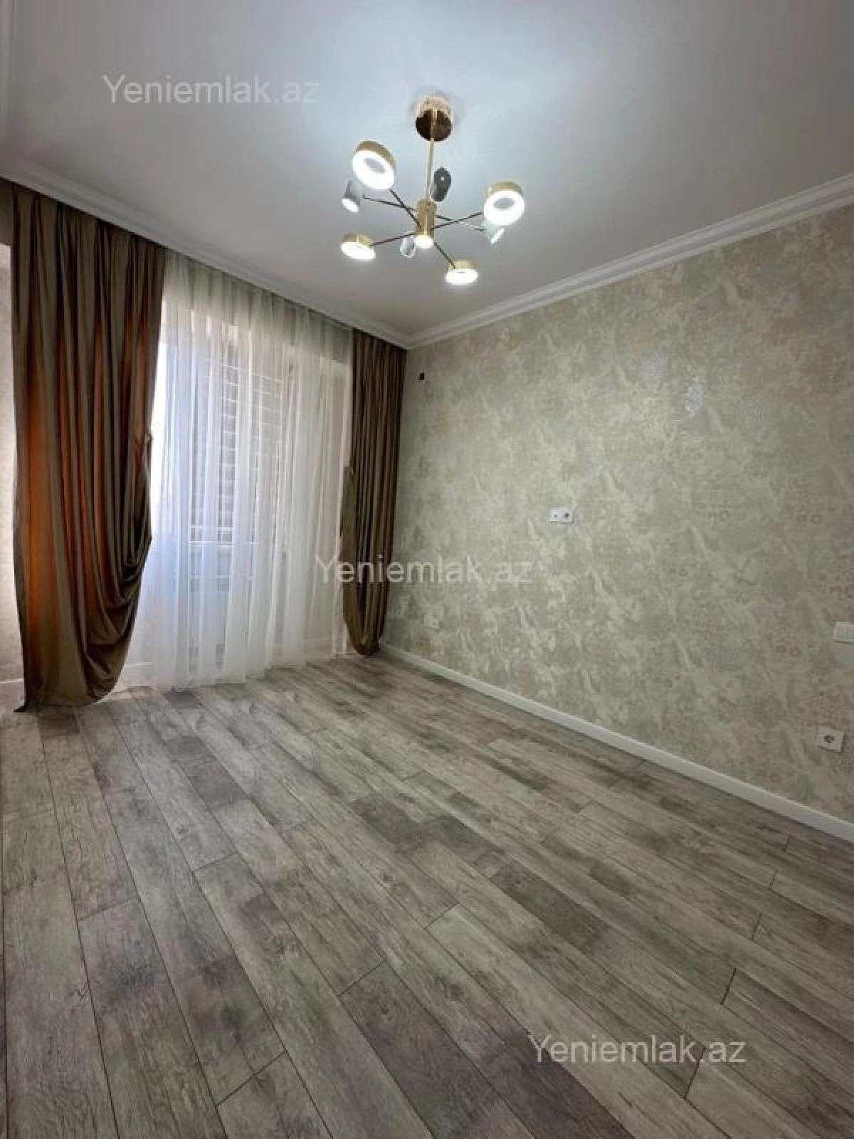 Satılır 2 otaqlı yeni tikili 80 m²