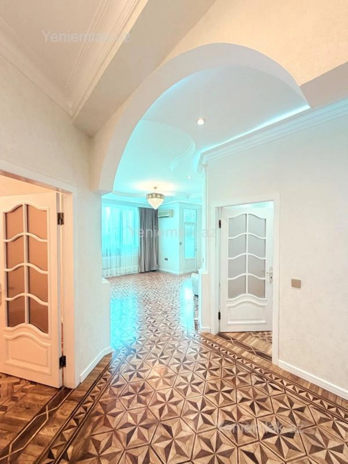 Satılır 3 otaqlı yeni tikili 85 m²