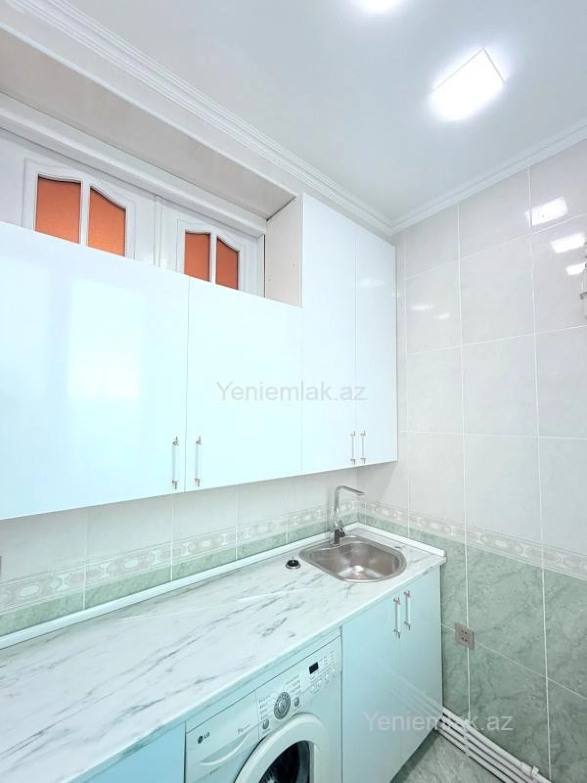 Satılır 3 otaqlı yeni tikili 85 m²