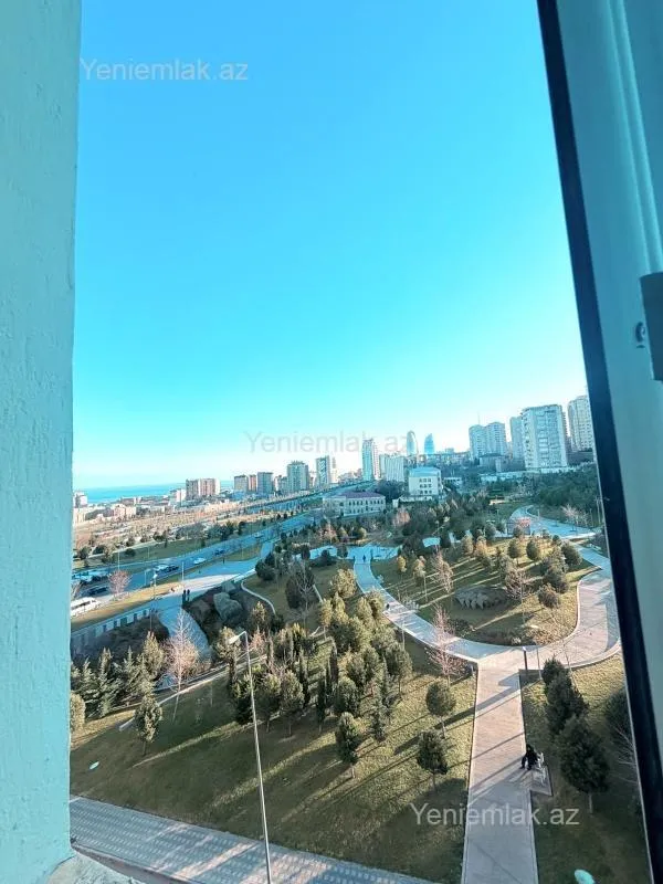 Satılır 3 otaqlı yeni tikili 85 m²