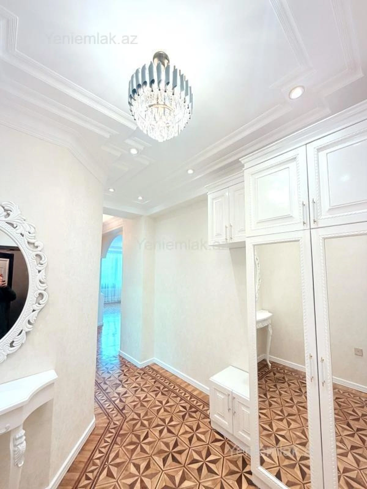 Satılır 3 otaqlı yeni tikili 85 m²