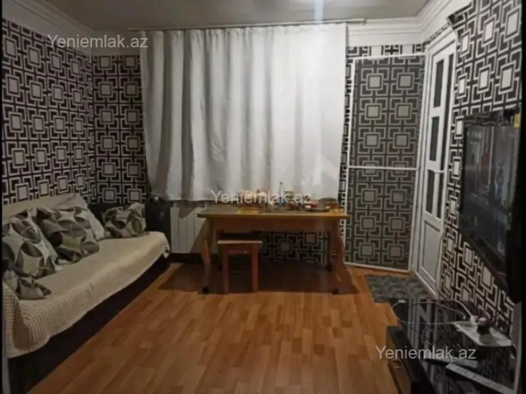 Satılır 3 otaqlı köhnə tikili 80 m²