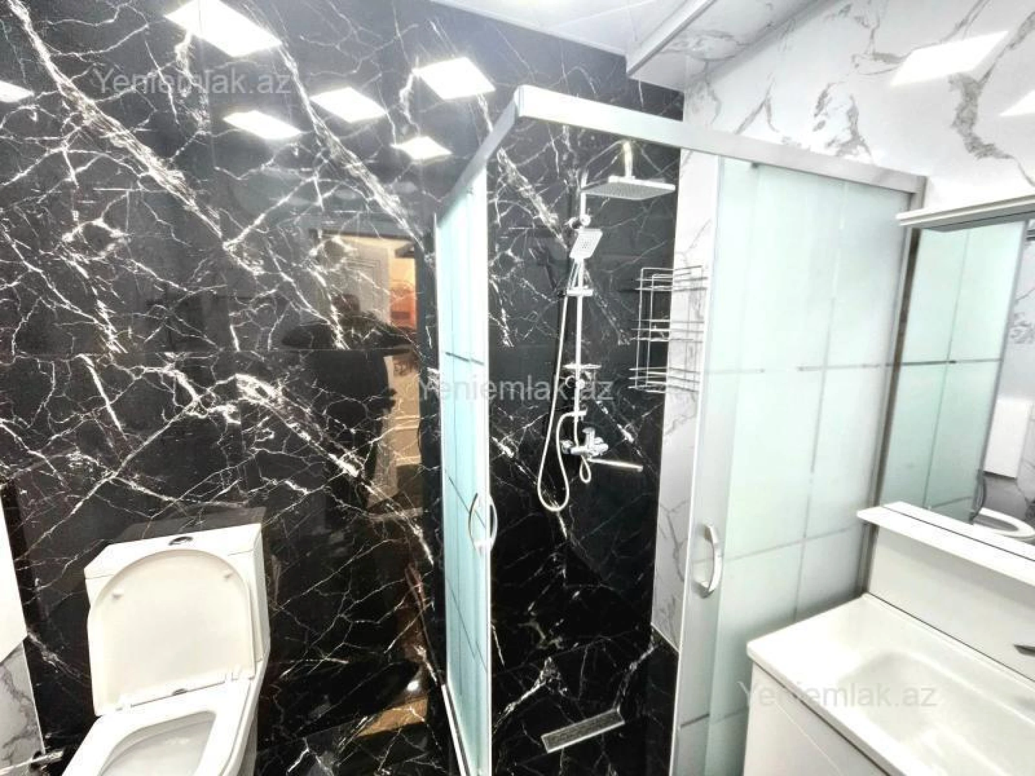 Satılır 3 otaqlı yeni tikili 95 m²