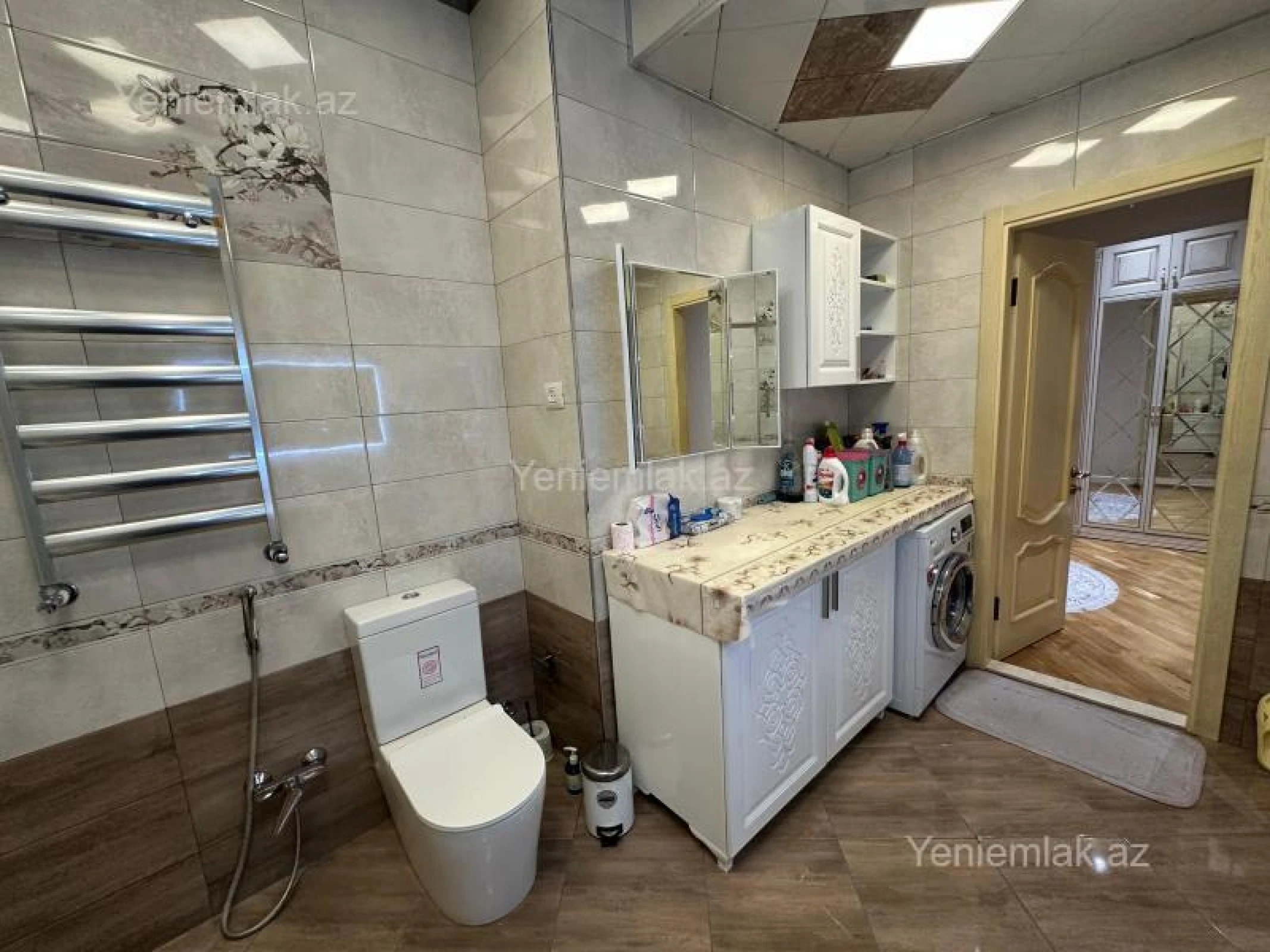 Satılır 4 otaqlı yeni tikili 200 m²