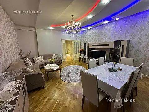 Satılır 4 otaqlı yeni tikili 200 m²