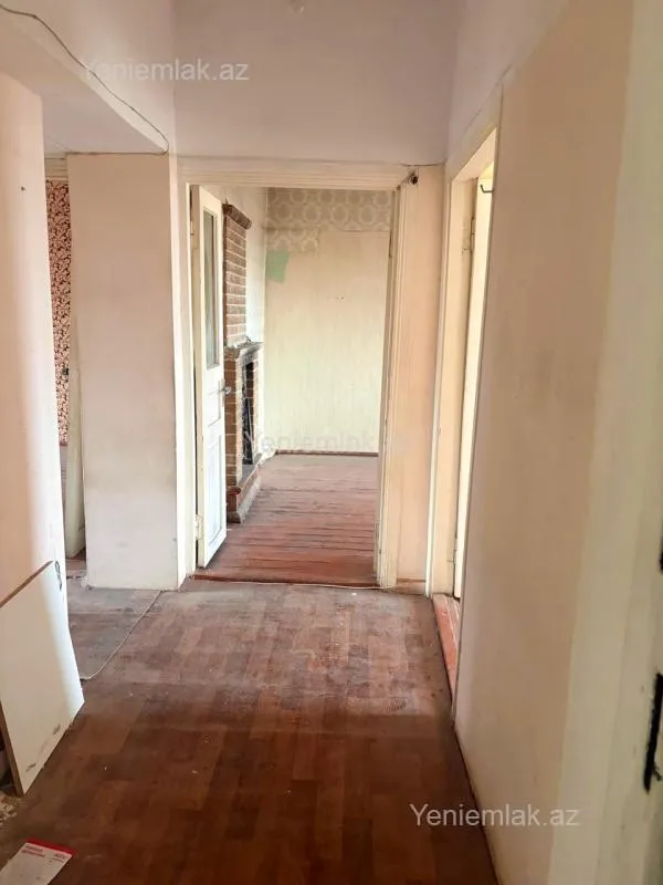 Satılır 3 otaqlı köhnə tikili 80 m²
