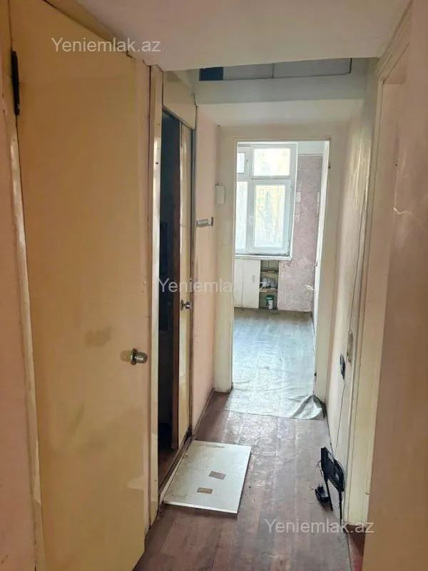 Satılır 3 otaqlı köhnə tikili 80 m²