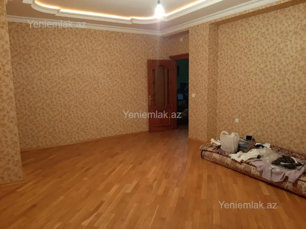 Satılır 4 otaqlı yeni tikili 110 m²