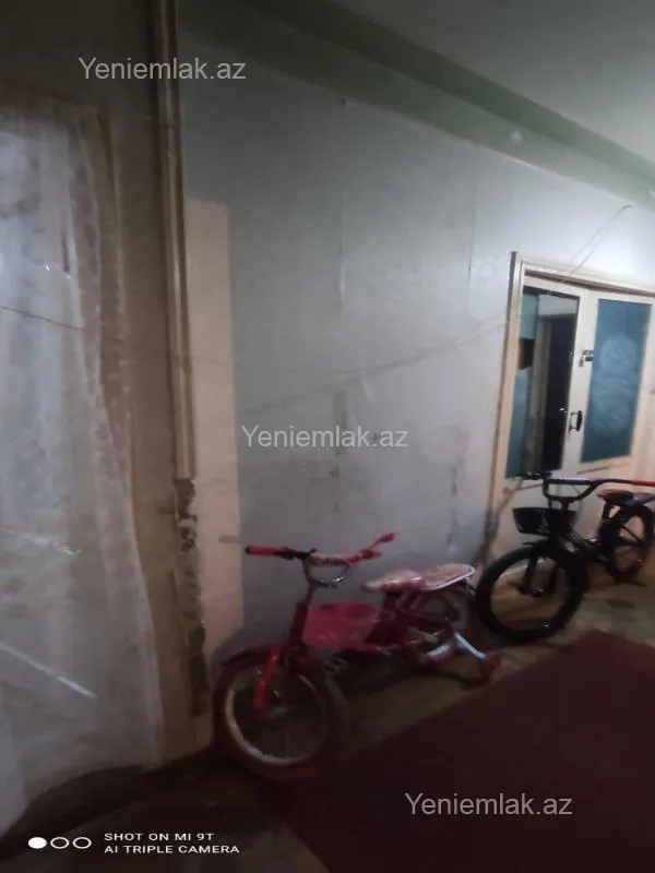 Satılır 3 otaqlı köhnə tikili 76 m²