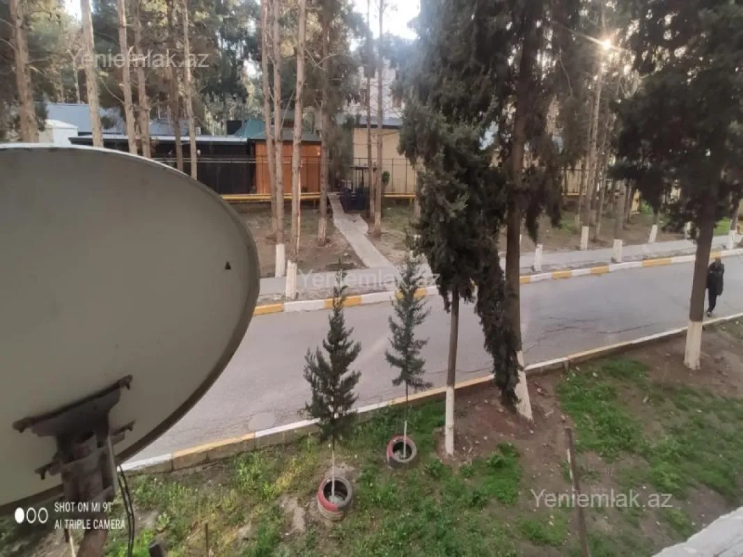 Satılır 3 otaqlı köhnə tikili 76 m²