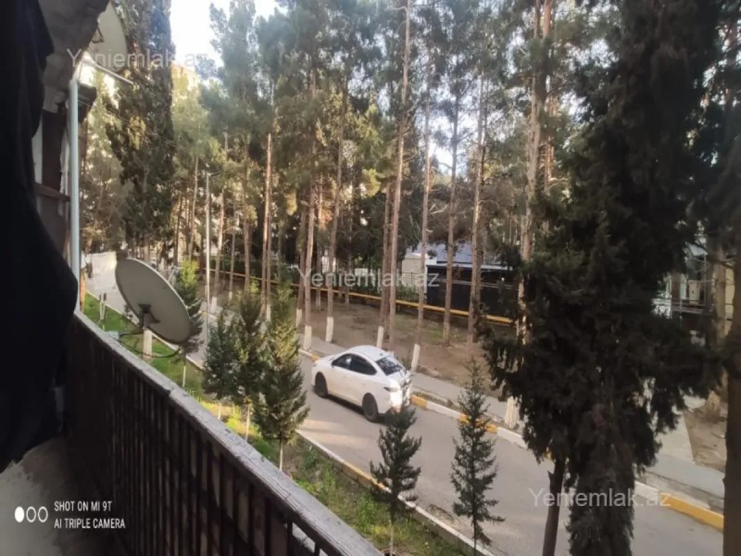 Satılır 3 otaqlı köhnə tikili 76 m²