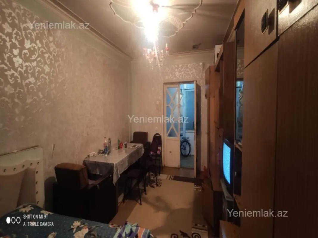 Satılır 3 otaqlı köhnə tikili 76 m²