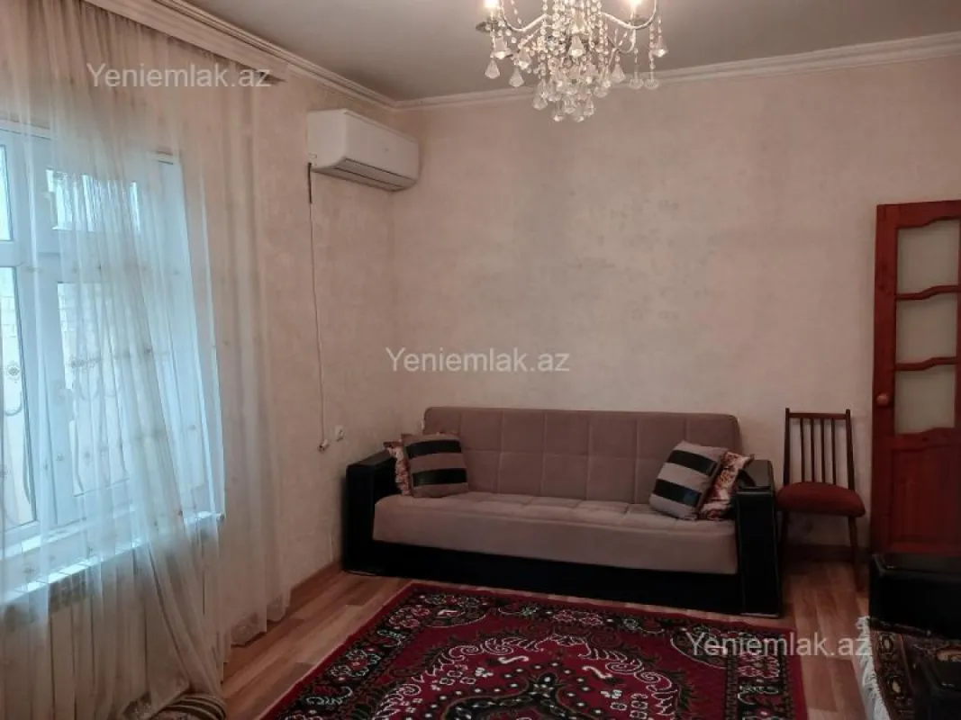 Satılır 2 otaqlı həyət evi 80 m²