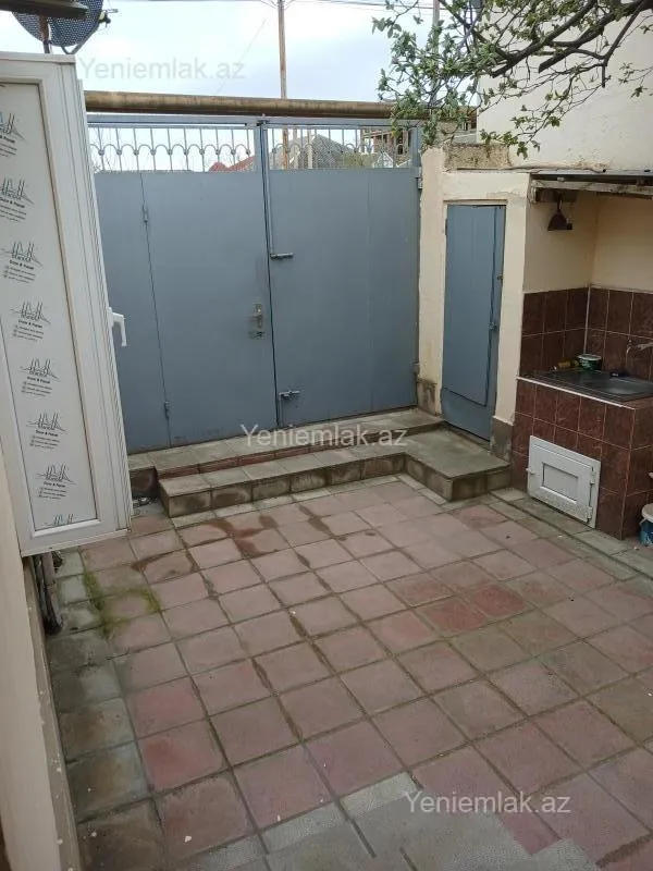 Satılır 2 otaqlı həyət evi 80 m²