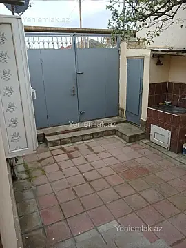 Satılır 2 otaqlı həyət evi 80 m²