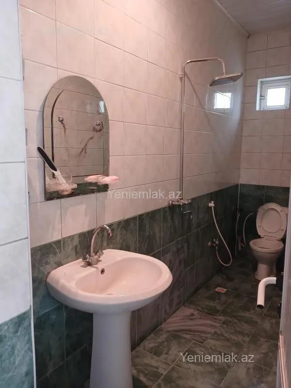 Satılır 2 otaqlı həyət evi 80 m²