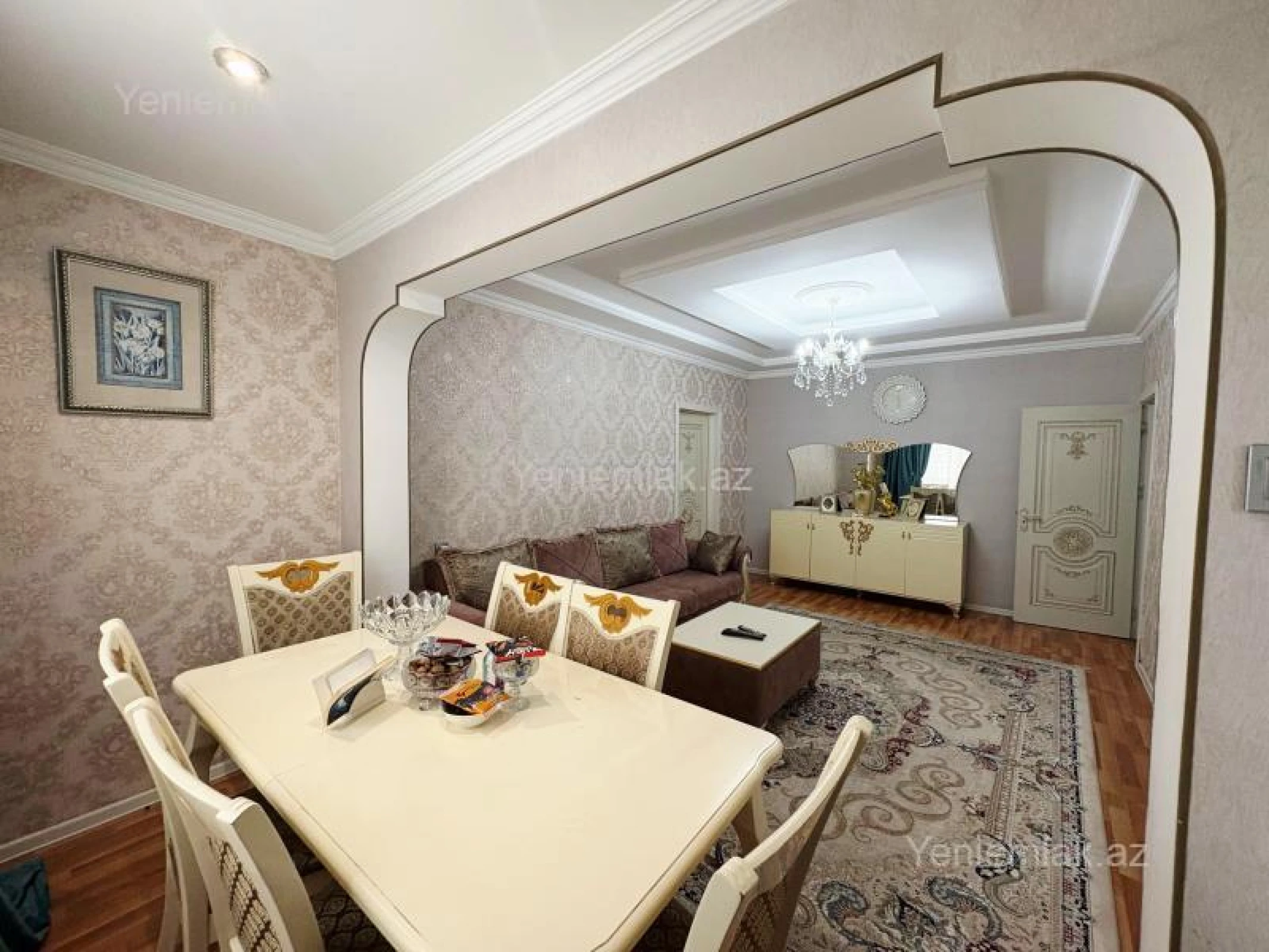 Satılır 4 otaqlı köhnə tikili 85 m²