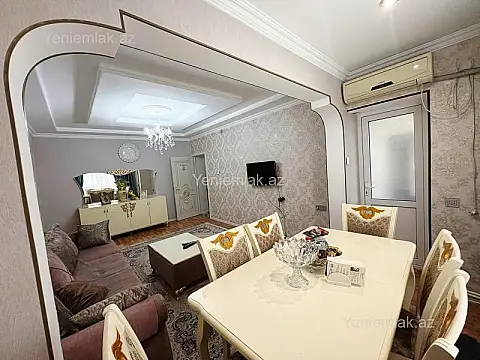 Satılır 4 otaqlı köhnə tikili 85 m²
