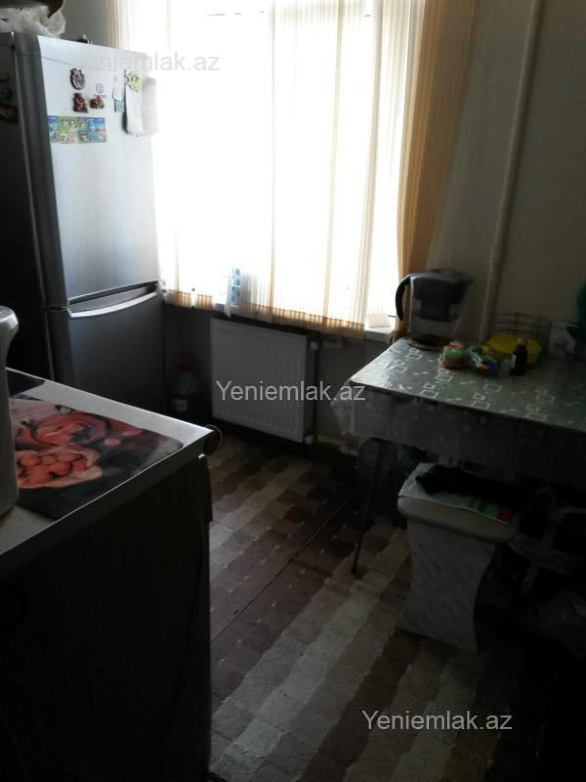 Satılır 2 otaqlı köhnə tikili 60 m²