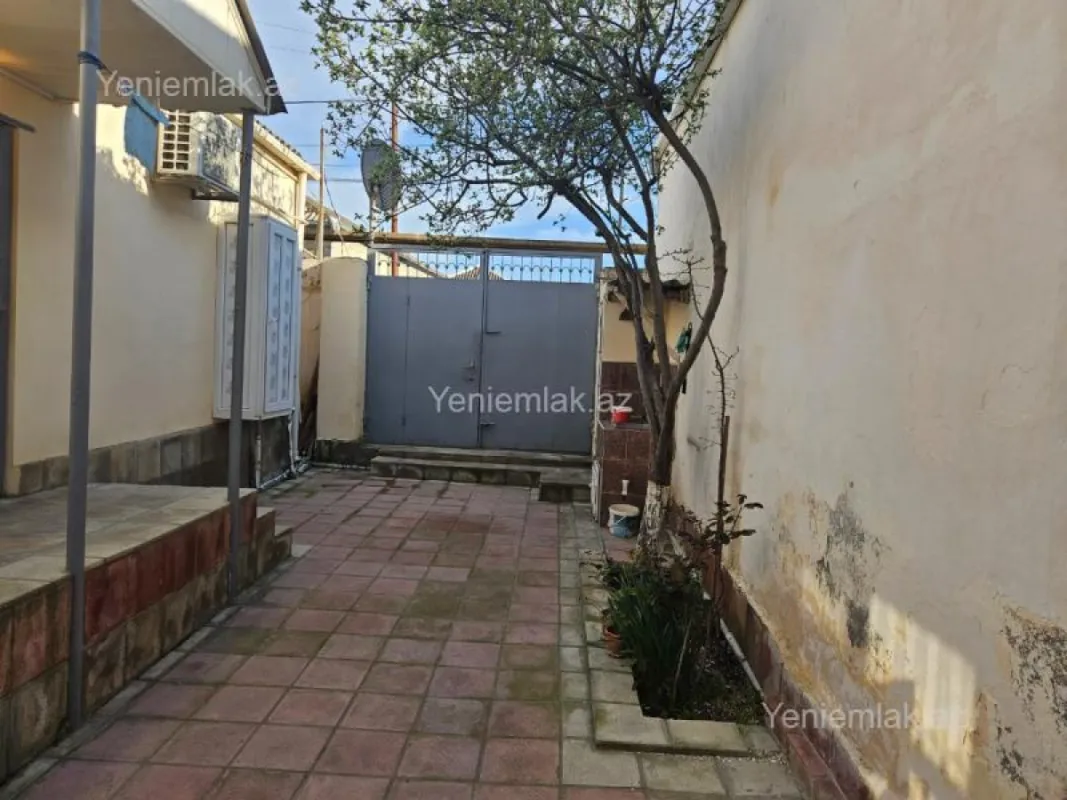 Satılır 2 otaqlı həyət evi 50 m²