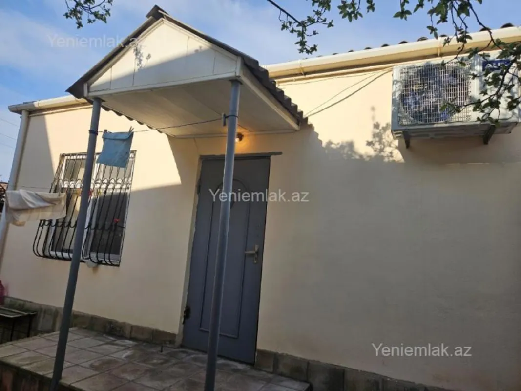 Satılır 2 otaqlı həyət evi 50 m²