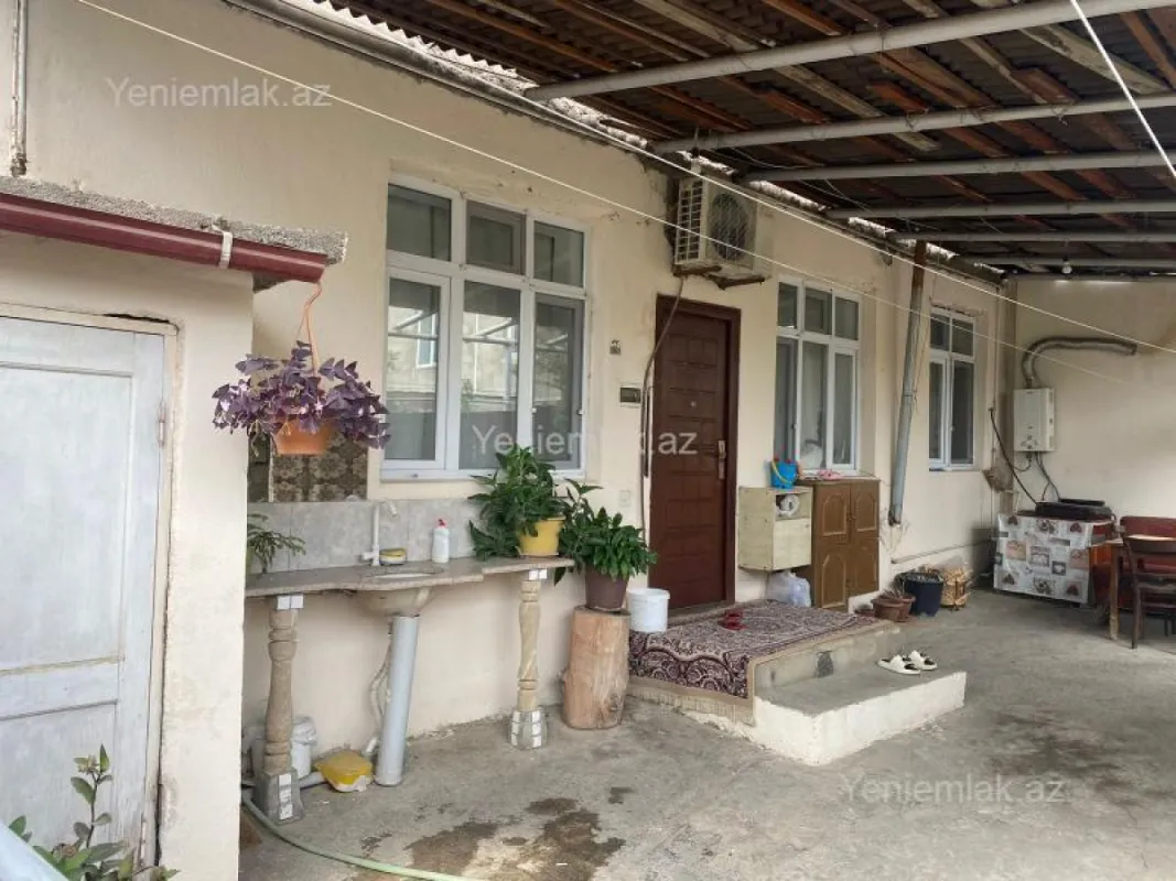 Satılır 3 otaqlı həyət evi 65 m²